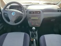 Usata Fiat Grande Punto Dynamic 75 CV (55 kW) 2007 Bianco Utilitaria