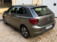 Usata VW Polo Comfortline 95 CV (69 kW) 2020 Grigio Berlina