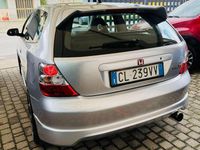 Usata Honda Civic Type R 200 CV (147 kW) 2004 Argento Berlina
