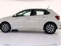 Usata VW Polo Style 95 CV (69 kW) 2022 Beige Utilitaria