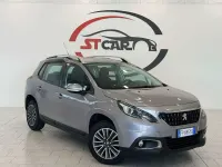 Usata Peugeot 2008 Allure 82 CV (60 kW) 2018 Argento SUV
