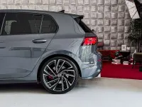 Usata VW Golf VIII GTI 245 CV (180 kW) 2023 Dolphin grey Berlina