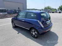 Usata Lancia Ypsilon 60 CV (44 kW) 2007 Blu Utilitaria