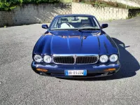 Usata Jaguar XJ Executive 284 CV (208 kW) 2000 Blu/azzurro Berlina