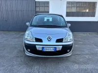 Usata Renault Modus 75 CV (55 kW) 2010 Grigio Monovolume