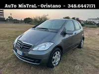 Usata Mercedes A180 Style 109 CV (80 kW) 2011 Grigio Utilitaria