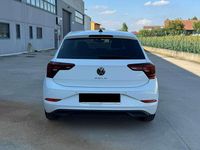 Usata VW Polo Life 80 CV (58 kW) 2023 Bianco Utilitaria