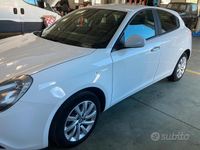 Usata Alfa Romeo Giulietta 120 CV (88 kW) 2016 Bianco Utilitaria