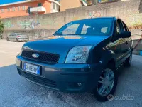 Usata Ford Fusion 68 CV (50 kW) 2004 Grigio Utilitaria