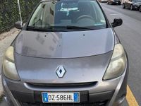 Usata Renault Clio II 48 CV (35 kW) 2010 Grigio Utilitaria