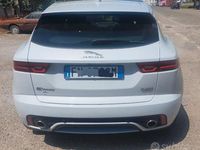 Usata Jaguar E-Pace R-Dynamic 180 CV (132 kW) 2018 Bianco SUV