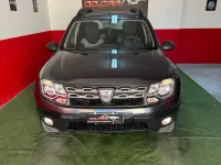 Usata Dacia Duster Lauréate 114 CV (83 kW) 2017 Grigio SUV