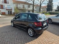 Usata Mercedes B200 108 CV (79 kW) 2008 Nero Monovolume