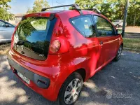 Usata Peugeot 107 68 CV (50 kW) 2009 Rosso Utilitaria