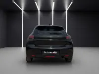 Usata Peugeot 208 Allure 101 CV (74 kW) 2025 Nero Utilitaria