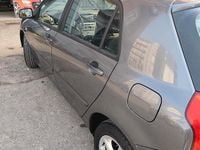 Usata Toyota Corolla 97 CV (71 kW) 2006 Grigio Berlina