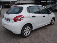Usata Peugeot 208 68 CV (50 kW) 2014 Bianco Utilitaria