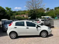 Usata Fiat Punto Lounge 75 CV (55 kW) 2015 Bianco Utilitaria