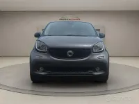 Usado Smart ForFour Prime 90 CV (66 kW) 2018 Gris Utilitario