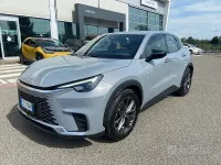 Usata Lexus LBX 136 CV (100 kW) 2025 Grigio SUV
