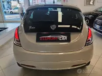 Usata Lancia Ypsilon Silver 69 CV (50 kW) 2017 Bianco Utilitaria