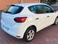 Usata Dacia Sandero Acces 91 CV (66 kW) 2024 Bianco Berlina