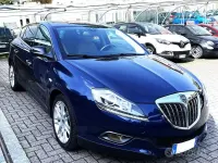 Usata Lancia Delta 150 CV (110 kW) 2009 Blu Utilitaria