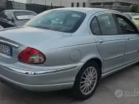 Usata Jaguar X-type Executive 155 CV (114 kW) 2006 Grigio Berlina