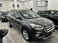 Usata Ford Kuga Titanium 120 CV (88 kW) 2018 Grigio SUV