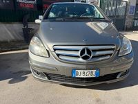 Usata Mercedes B180 109 CV (80 kW) 2008 Oro Monovolume