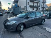 Usata Ford Focus 125 CV (91 kW) 2012 Grigio Berlina