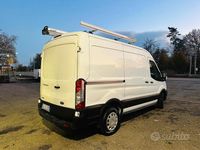 Usado Ford Transit Trend 131 CV (96 kW) 2021 Blanco Berlina