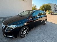 Gebraucht Mercedes B180 109 PS (80 kW) 2013 Schwarz Van / Kleinbus
