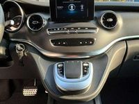 Usata Mercedes V250 140 CV (102 kW) 2023 Argento Monovolume