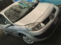 Usata Renault Scénic II Exception 106 CV (77 kW) 2006 Monovolume