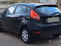 Usata Ford Fiesta 82 CV (60 kW) 2011 Nero Utilitaria