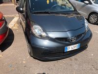 Usata Toyota Aygo 68 CV (50 kW) 2011 Grigio Utilitaria
