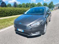 Begagnad Ford Focus 120 HK (88 kW) 2015 Grå Kombi