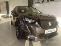 Usata Peugeot 2008 Allure 102 CV (75 kW) 2020 Grigio SUV