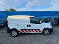 Usata Fiat Doblò Lounge 120 CV (88 kW) 2020 Bianco Monovolume