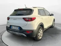 Usata Kia Stonic Urban 84 CV (61 kW) 2022 Bianco SUV
