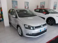 Usata VW Polo Comfortline 75 CV (55 kW) 2017 Grigio Berlina