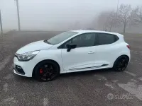 Usata Renault Clio IV R.S. 220 CV (161 kW) 2016 Bianco Berlina