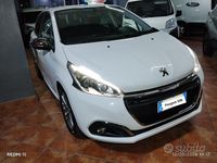 Usata Peugeot 208 Allure 85 CV (62 kW) 2018 Bianco Utilitaria