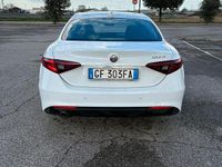 Usata Alfa Romeo Giulia 160 CV (117 kW) 2021 Bianco Berlina