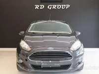 Usado Ford Fiesta Titanium 75 HP (55 kW) 2013 Cinzento Citadino