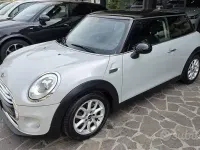 Usata Mini Cooper D 116 CV (85 kW) 2015 Grigio Utilitaria
