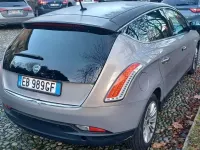 Usata Lancia Delta 120 CV (88 kW) 2010 Utilitaria