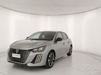 Usata Peugeot 208 Allure 101 CV (74 kW) 2025 Grigio Utilitaria