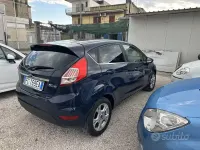 Usata Ford Fiesta Titanium 95 CV (69 kW) 2016 Bluazzurro Utilitaria